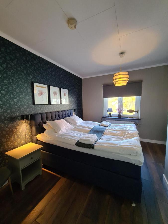 Dala-Jaerna Hotell Och Vandrarhem Extérieur photo
